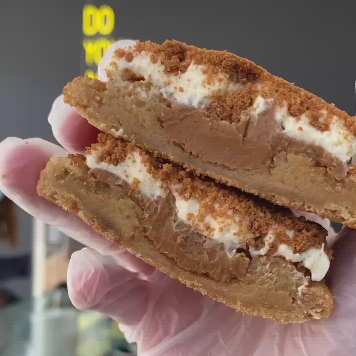 Biscoff Cheesecake Cookie